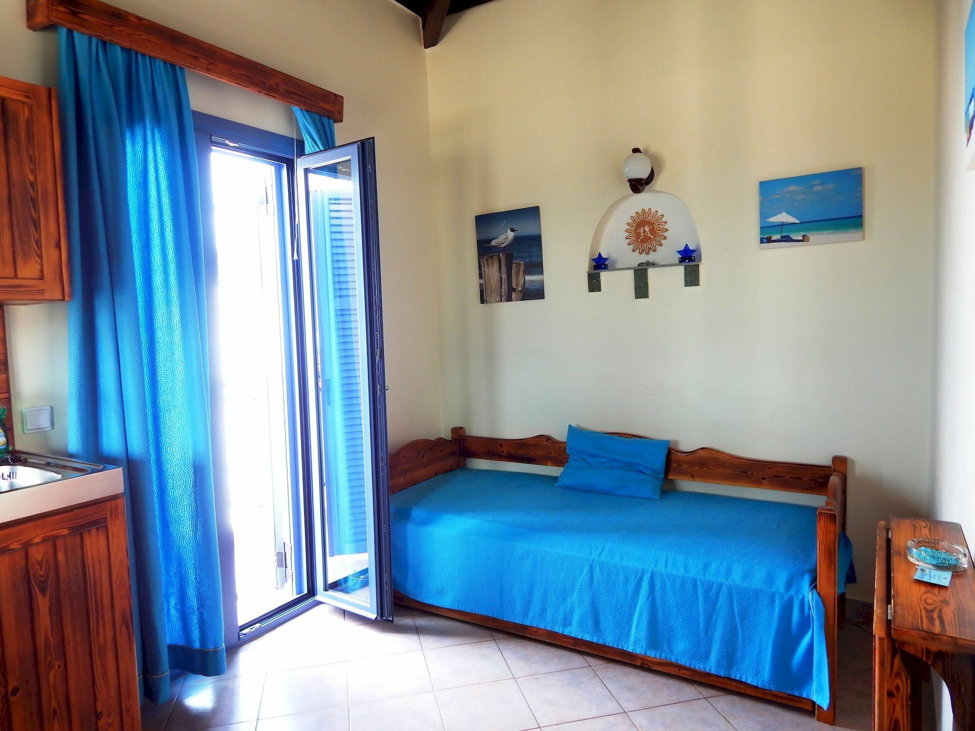 Aquarius Village Agistri Skála Екстериор снимка